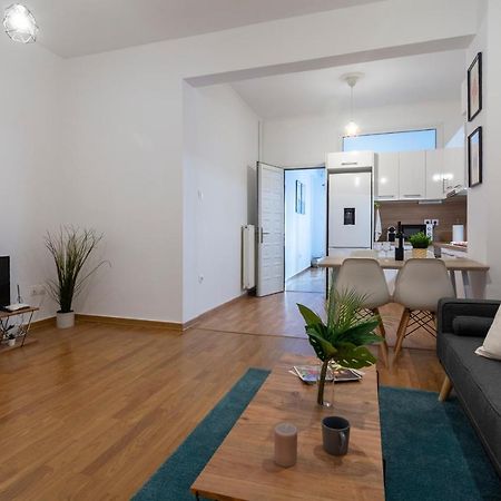 Modern 2Bd Apt In Athens , 3-Min Metro Bagian luar foto