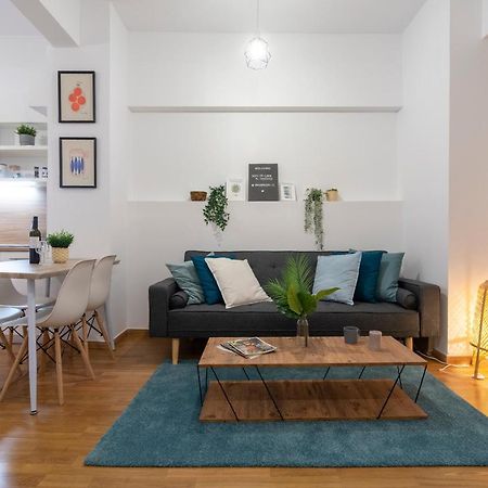 Modern 2Bd Apt In Athens , 3-Min Metro Bagian luar foto