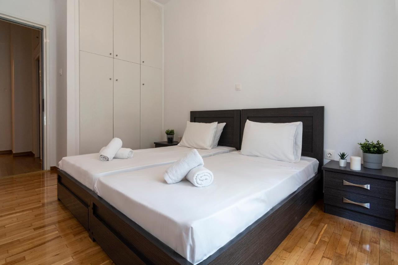 Modern 2Bd Apt In Athens , 3-Min Metro Bagian luar foto